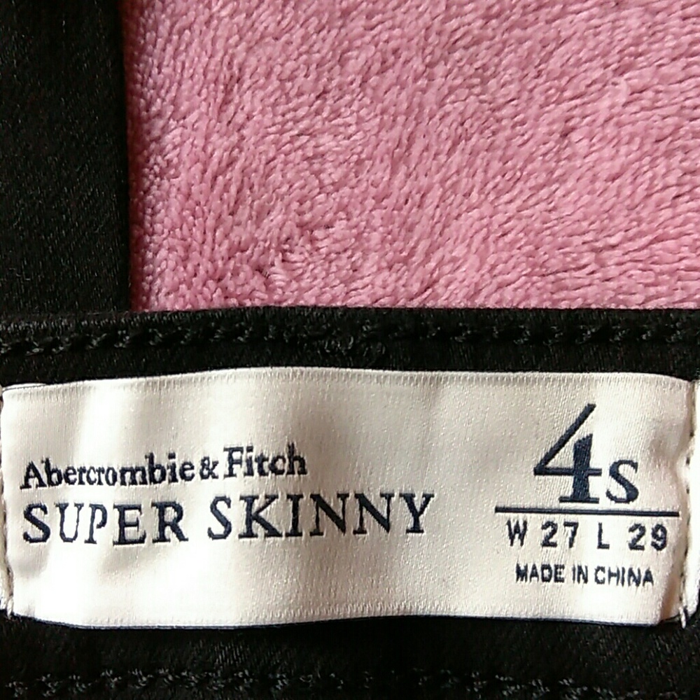 JEANS ABERCROMBIE & FITCH SUPER SKINNY. - Picture 6 of 6